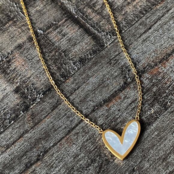 NEW Mother Of Pearl Heart Layering Necklace - Picture 4 of 8